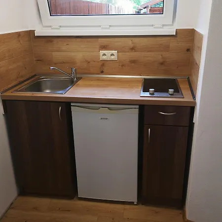 Dreams アパートホテル Bešeňová